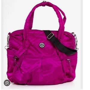 LULULEMON Triumphant Tote Bag Magenta Purple LIKE NEW RARE